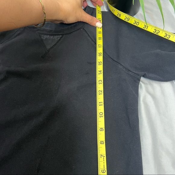 lululemon Crewneck Sweatshirt Black - Picture 5 of 5